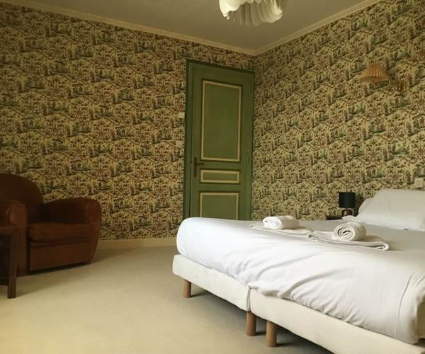 Hespéris: chambre au 1er avec dressing