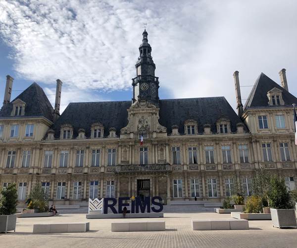 L'Hôtel de Ville