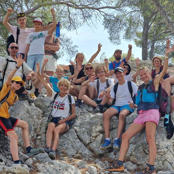 02c108e1-5f95-4bc9-8b18-c52bd45fc784-photo-gallery