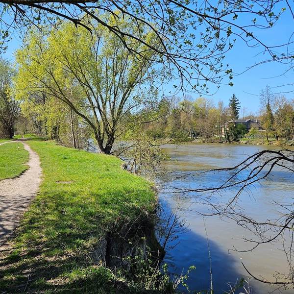 IYM4ur3s-photo-gallery