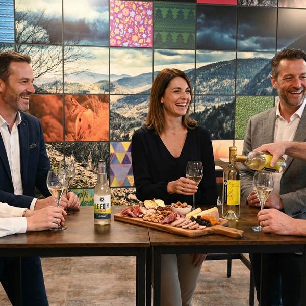 Gérardmer_Groupe dégustation vin de foin charcuterie fromage-photo-gallery