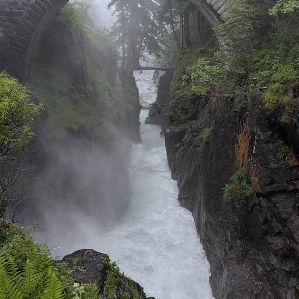 Le pont d'Espagne en crue-photo-gallery