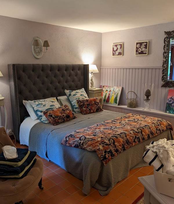 Moulin-Rouhaud-Suite-familiale-Ancolie-agapanthe-grand-lit-double