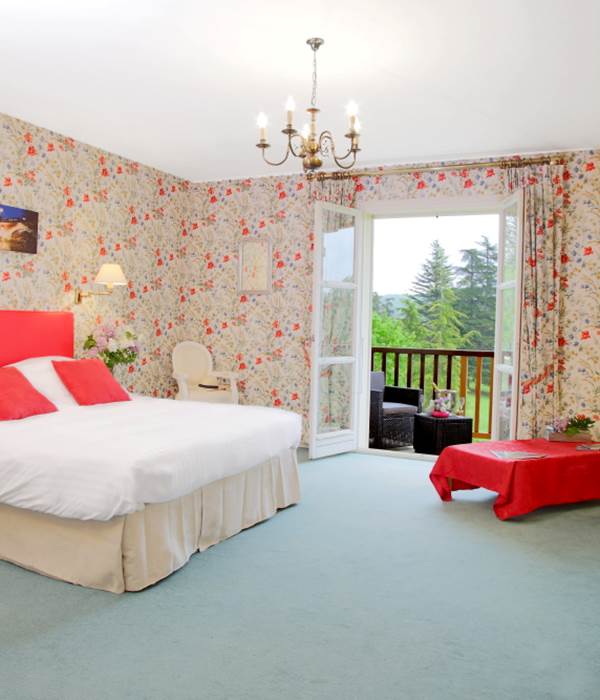 Chambre quadruple gentilhommière Coquelicot 26  Junior suite - vue de l'entrée