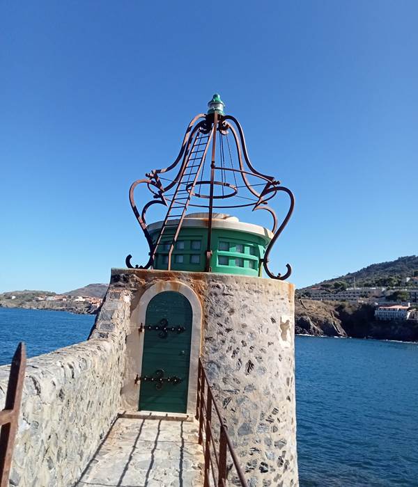 Le Mas Palegry chambres d'hôtes Perpignan - Collioure le village préféré des français le phare