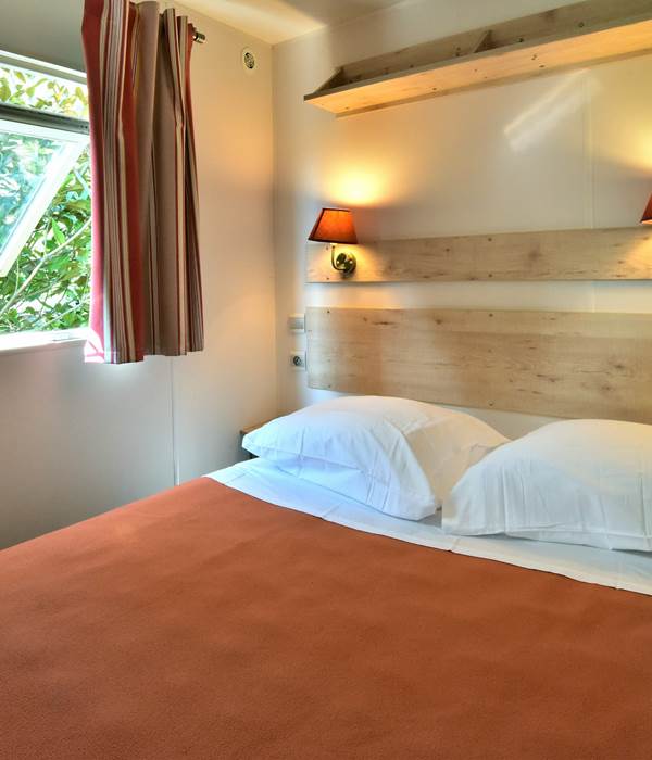 lit double cottage