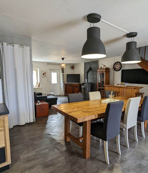 Salle à manger vue 1