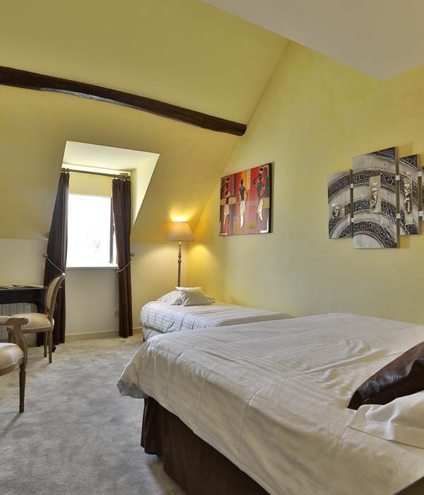 Chambre Marron château 9 de 2 à 4 couchages