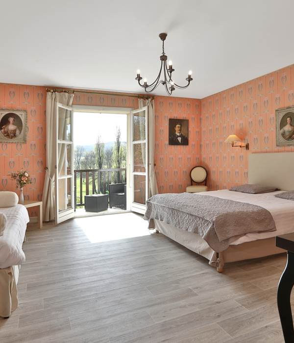 Chambre Gentilhommière RdC 28 avec terrasse - 2 à 4 couchages - vue parc