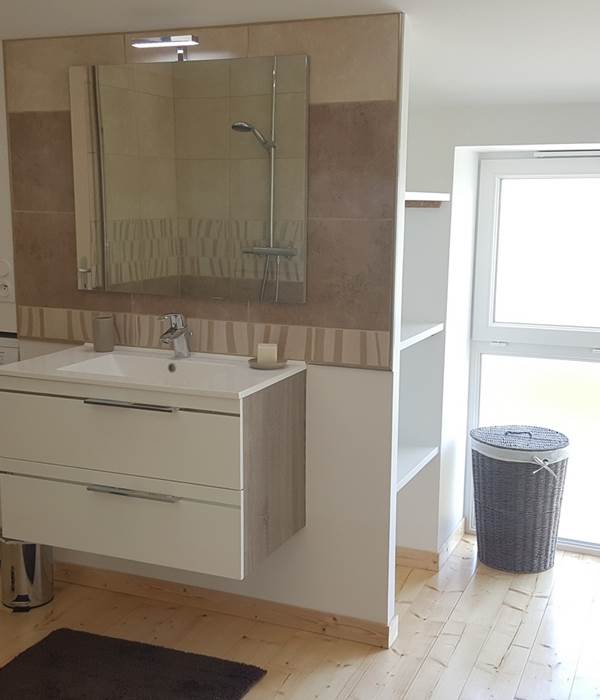 Salle de Bain - Vasque, machine à laver