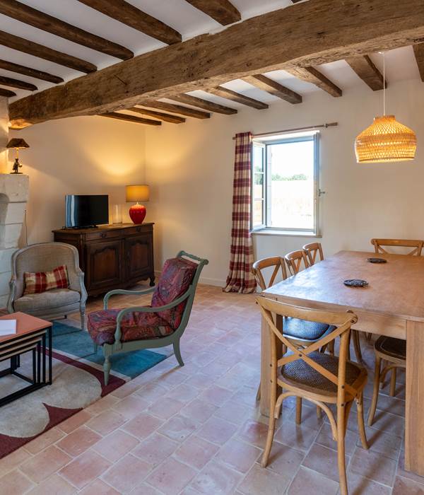 salon et espace repas - gîte du Cerf
