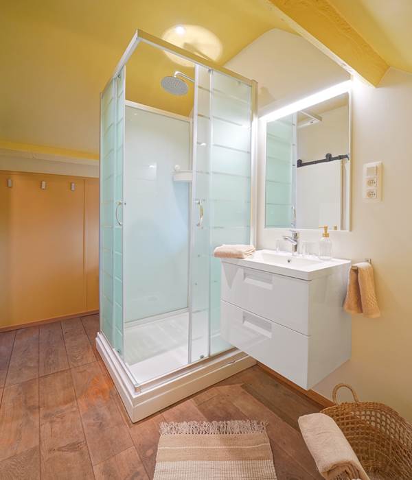 ®GitesLaFermeduParc_salledebain_fournil