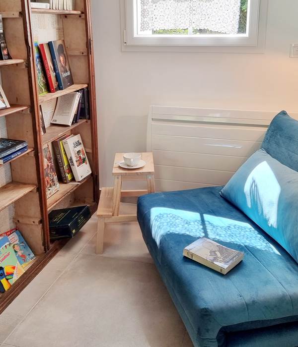 La bibliothèque : secret, livres jeux et guides locaux