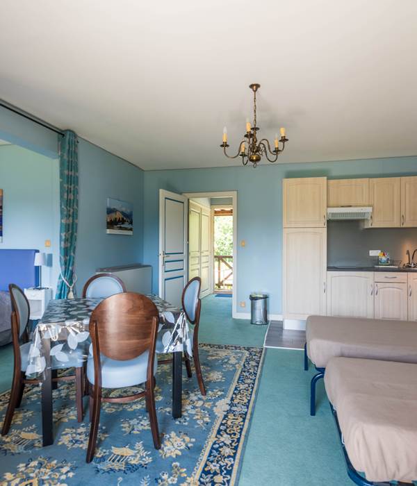 Gîte 33/34  de 2 à 4 personnes avec balcon vue séjour cuisine équipée