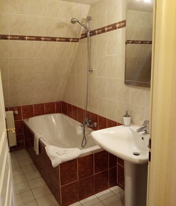 sALLE DE  BAINS+WC separés