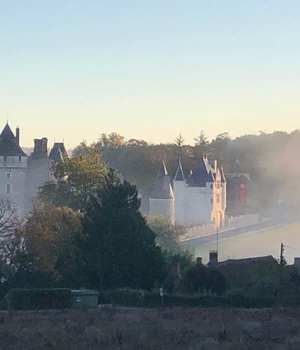 vue du château de Montpoupon
