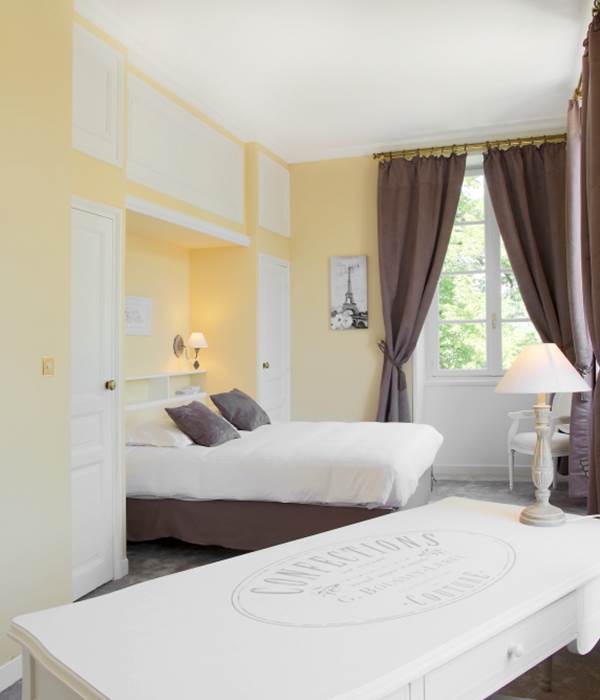 Chambre triple Jaune Château