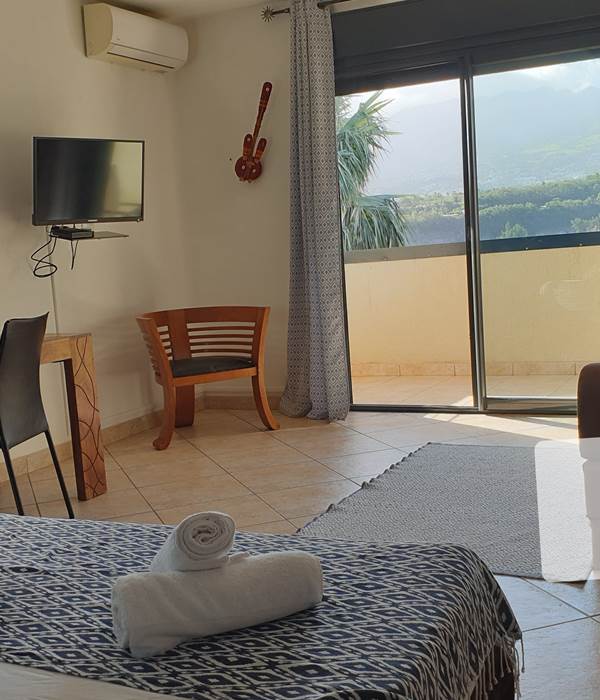 Chambre 6 Papangue avec balcon 32m2