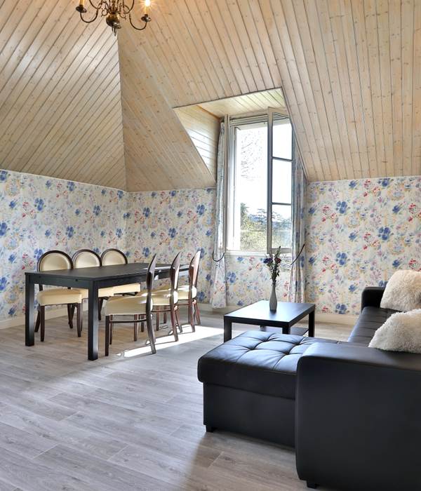 Gîte Privilège Gentilhommière 40-42 cuisine séjour avec canapé convertible 2 couchages