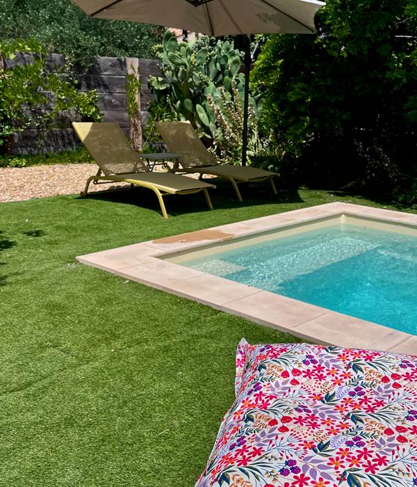 gites piscine corbieres
