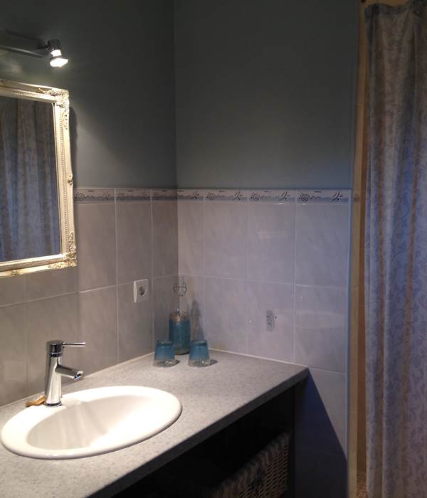 Salle d'eau chambre "Prune"