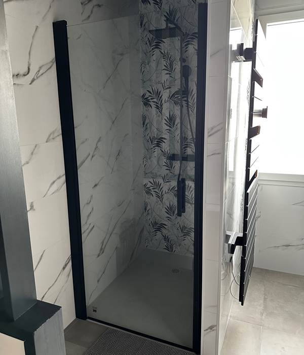 Logement 3 Evasion LE MAINE LOREVA CONSTANT douche italienne