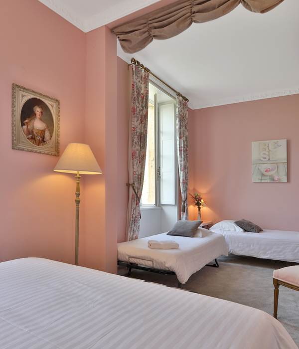 Chambre Rose 5 dans le château 2 à 4 couchages - 1er étage