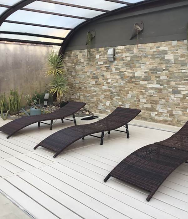 Terrasse hiver de la piscine