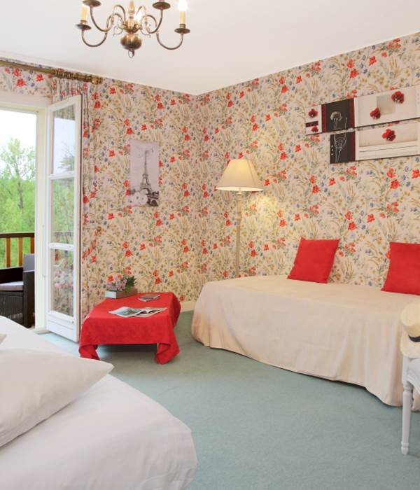 Chambre quadruple Coquelicot  Junior suite 26 avec lit gigogne et balcon - PMR