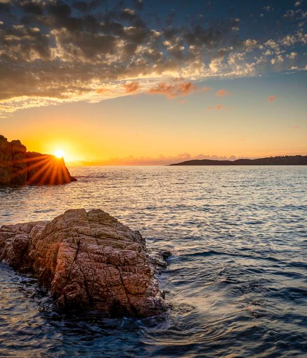 www.casanova-corse.com