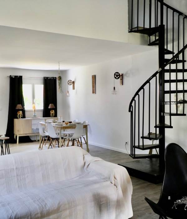 Gites Terra di a Bravona - Appartement Henri Salon 4