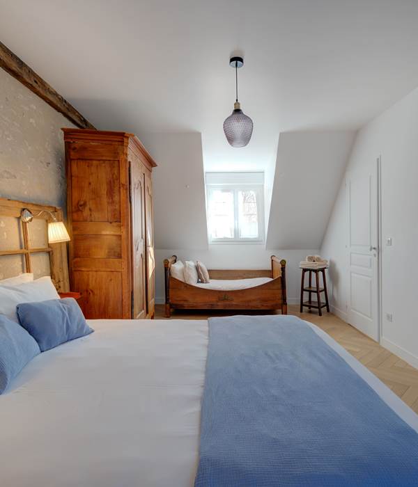 5 - Vue du lit junior de la Chambre parentale