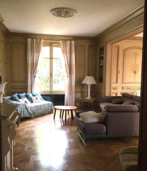 Salon, vue depuis le hall