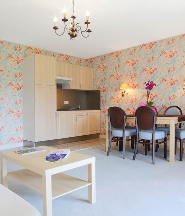 Séjour cuisine gîte 31 32 au 1er étage de la Gentilhommière