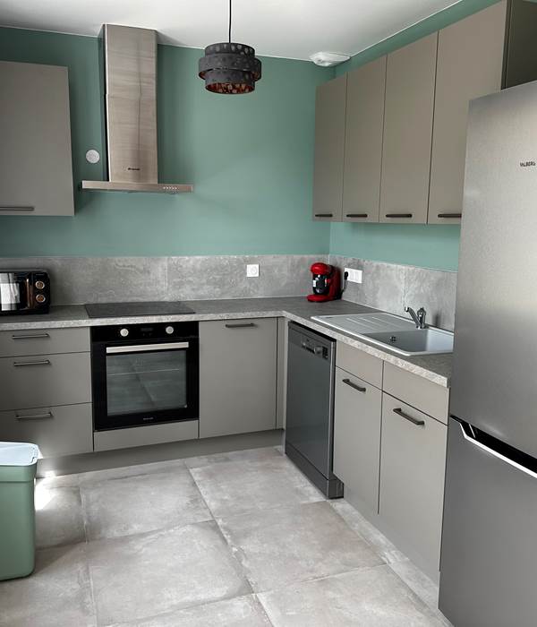 Logement 3 Evasion LE MAINE LOREVA CONSTANT vue cuisine