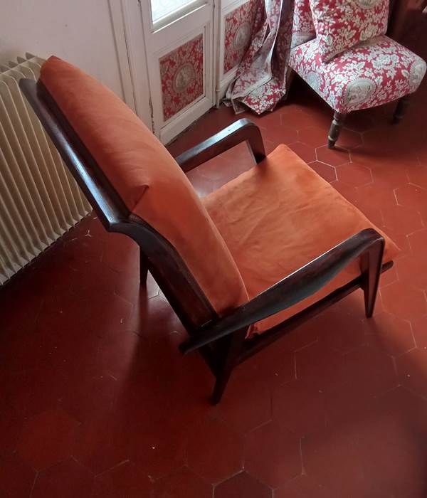 Le Mas Palegry chambres d'hôtes Perpignan chambre 3 côté salon fauteuil orange 02