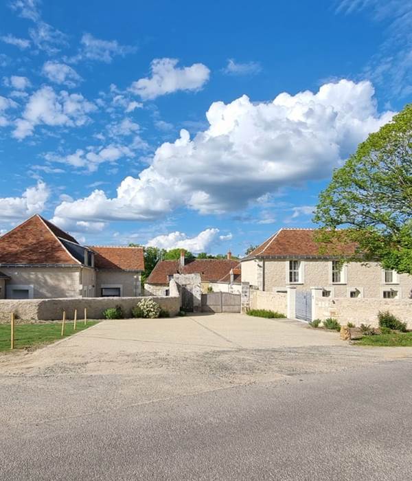 Le Hameau et parking exterieur - Grange A Porteau du Domaine des Cyclamens