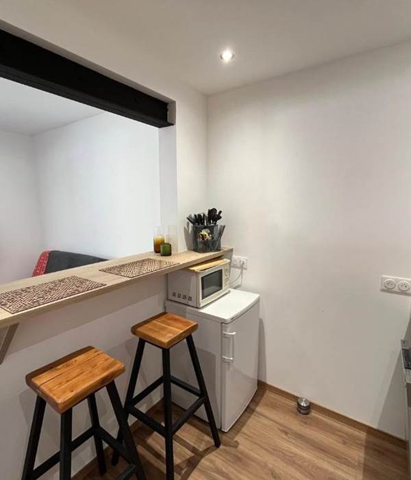 Bar ouvert sur le salon
