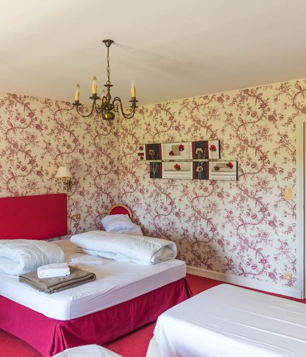 Junior suite et gîte de charme 35/36 chambre vue de l'entrée du séjour