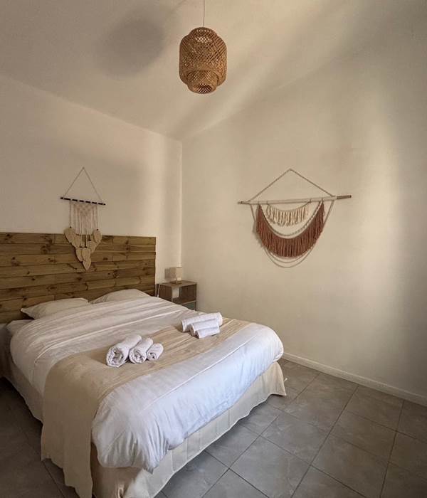 CHAMBRE MAMO