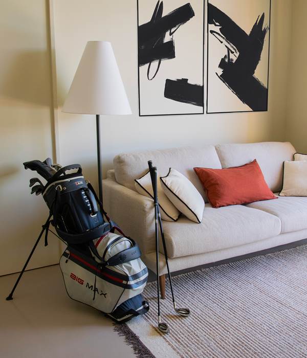 après le parcours de golf