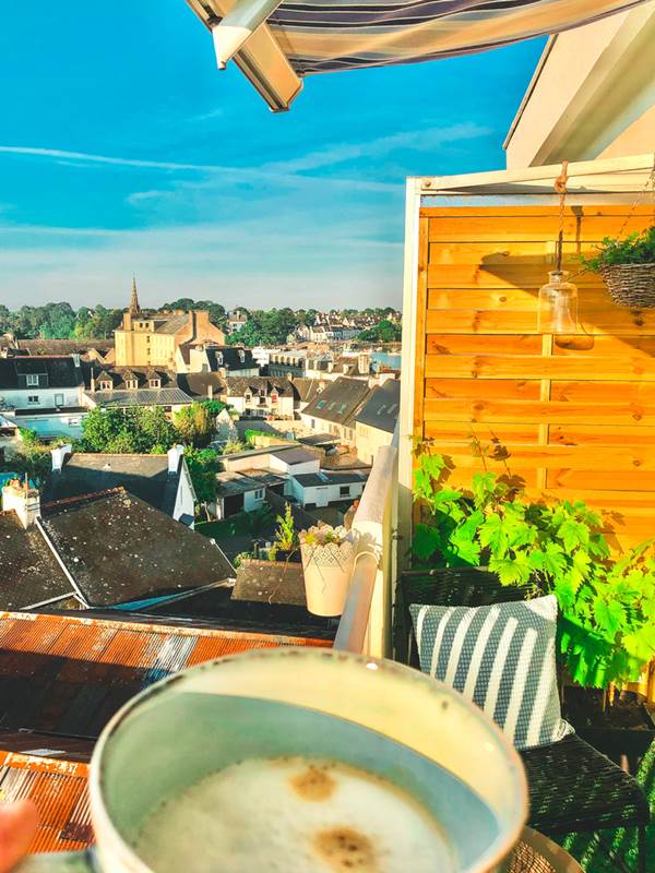 Balcon le matin-gallery-offer