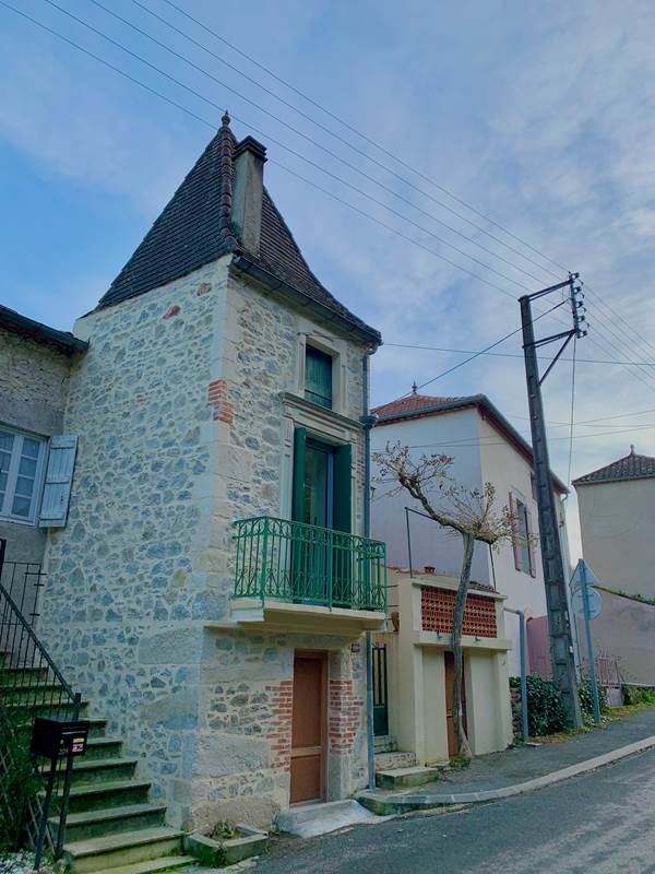 La façade-img-gallery-solo