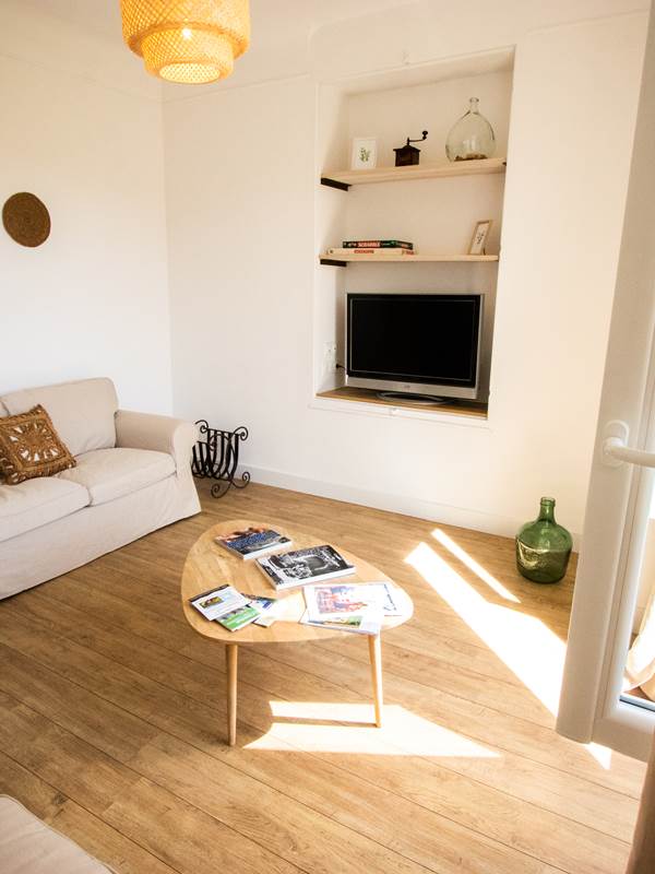 gites corbieres la boheme montseret salon-gallery-offer