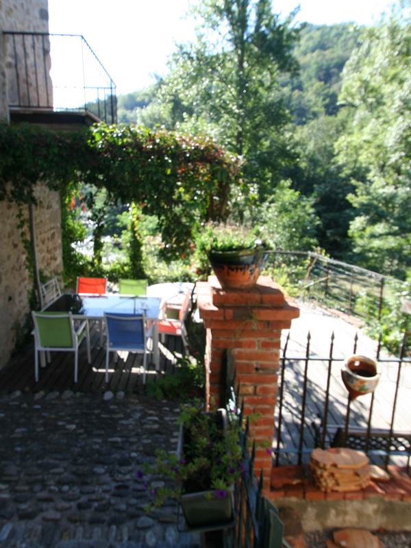 terrasse gite la Chapelle-gallery-offer
