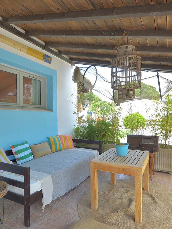 villa-les-salines-cabane-pêcheur-location-appartement-maison-vacances-grau-du-roi-jardin-proche-plage-grande-capacité-couchages-gallery-offer