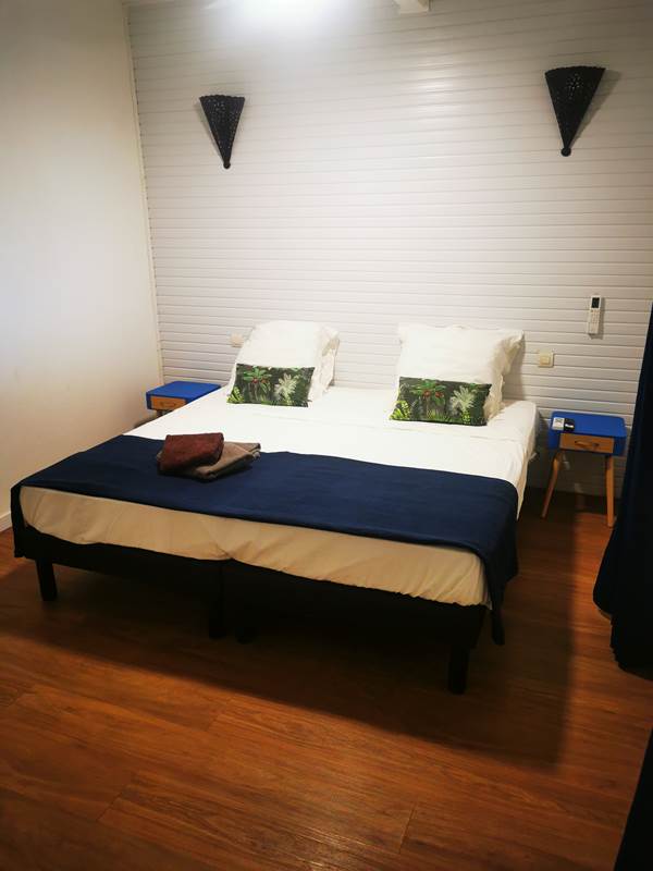 Les Jardins des Balisiers Gîte Balisiers chambre 1 possibilité 2 lits séparés-gallery-offer
