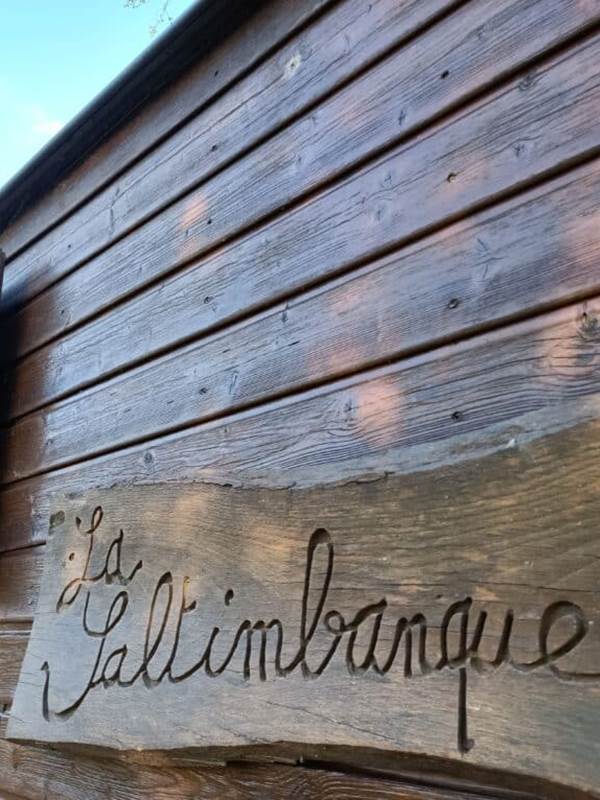 La Saltimbanque-gallery-offer