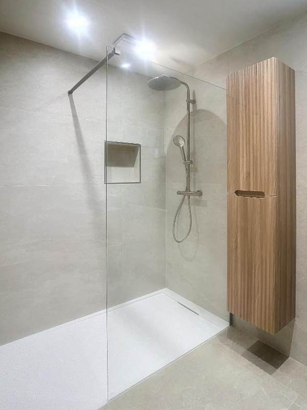 582810570-gallery-offer