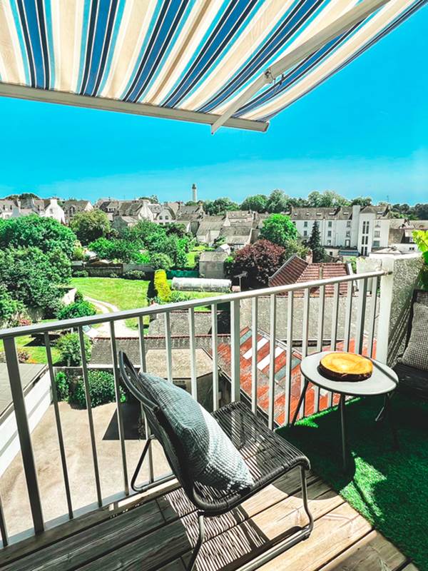 Balcon avec sur sur Bénodet et son phare-gallery-offer